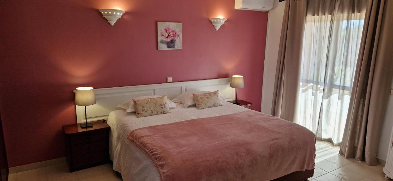 Готель Casa Rosa Montes Praia Da Luz Екстер'єр фото