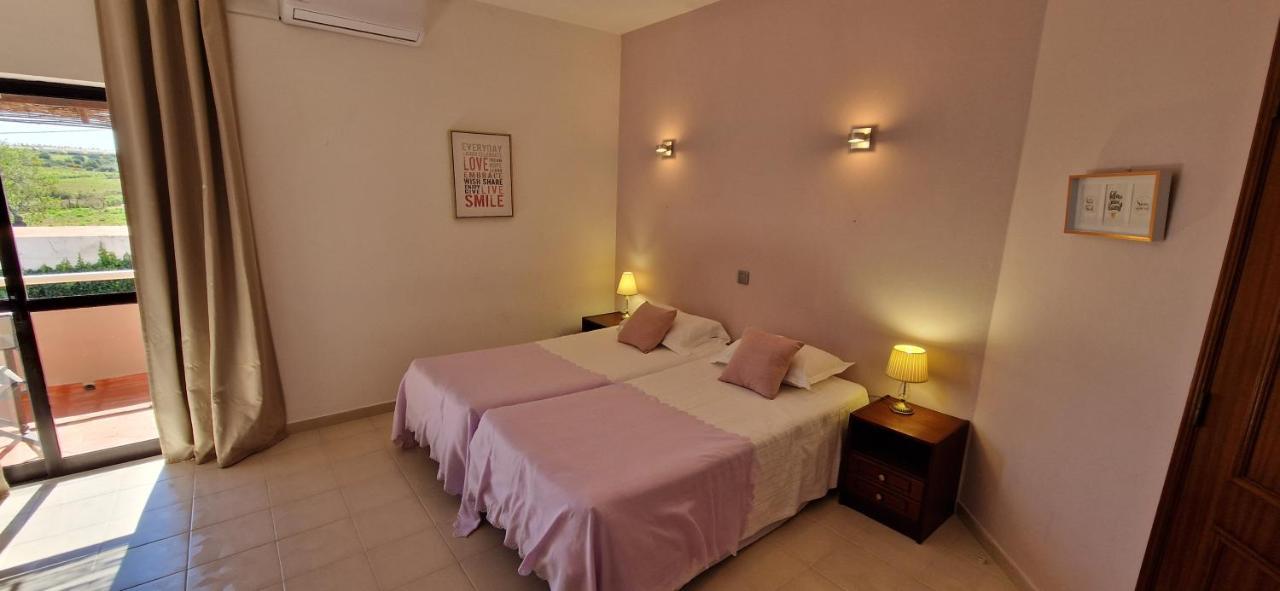 Готель Casa Rosa Montes Praia Da Luz Екстер'єр фото