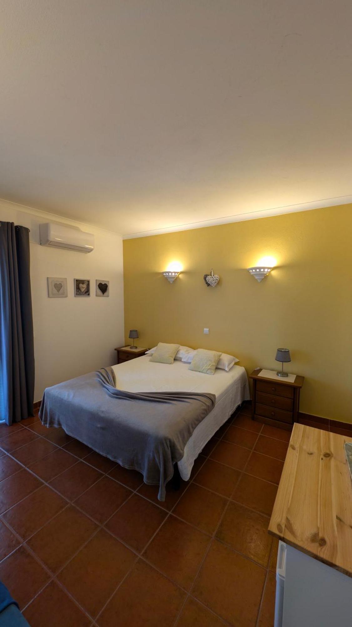 Готель Casa Rosa Montes Praia Da Luz Екстер'єр фото